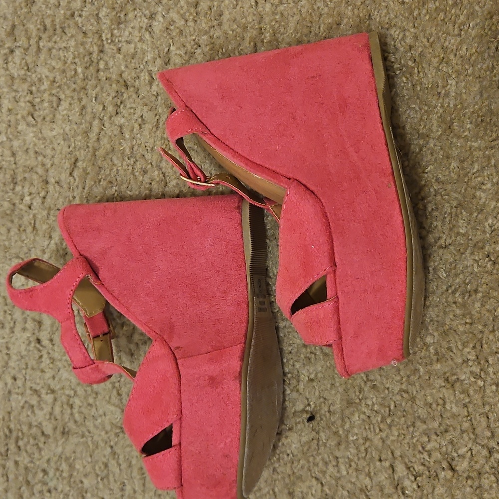 Pink Wedges - Picture 3 of 6
